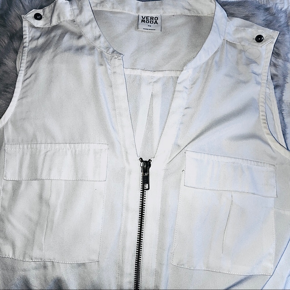 🏝 Vero Moda Practical and Chic off white dress🏝
